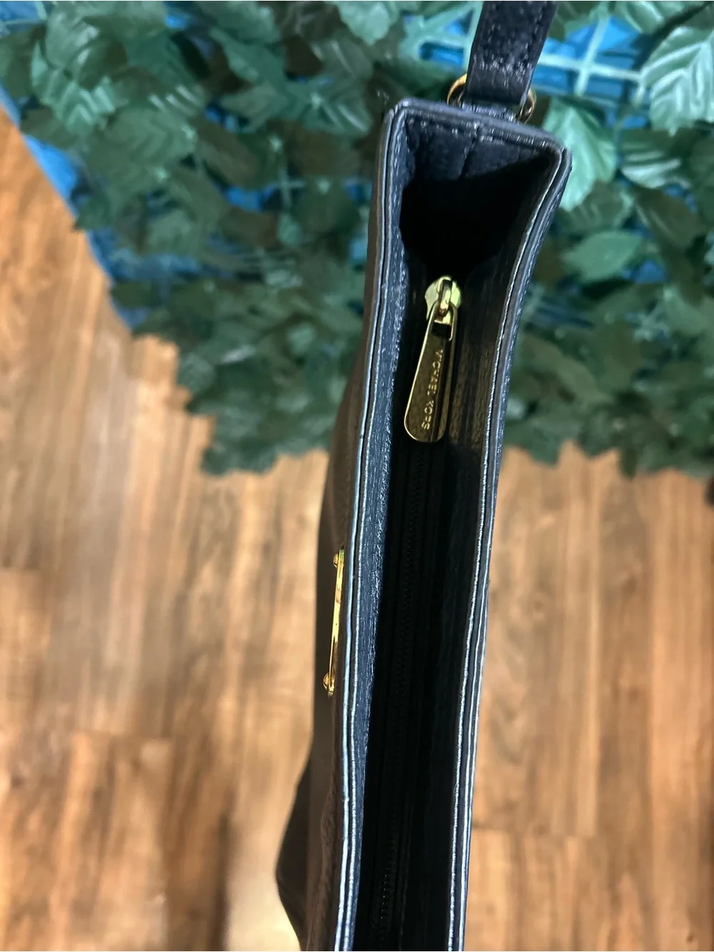 Michael Kors Black Leather Pebbled Tote with Gold Logo Plaque ~ EC